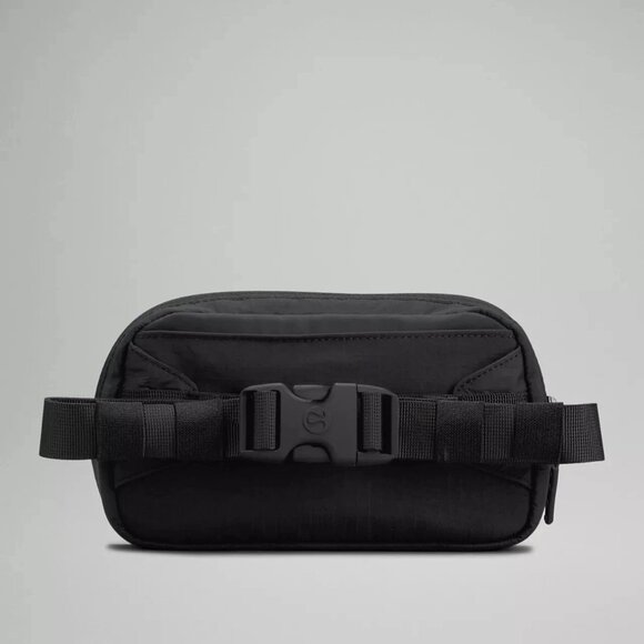 Lululemon Mini Belt Bag *Ripstop - Picture 3 of 10
